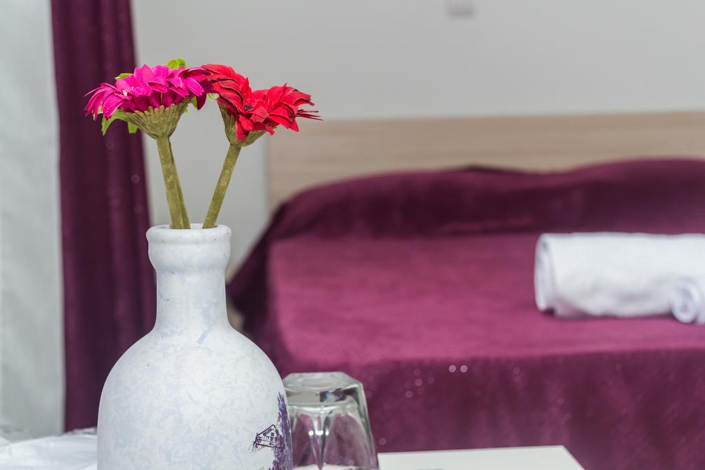 Bed & Breakfast Delikates Stojakovo Dış mekan fotoğraf
