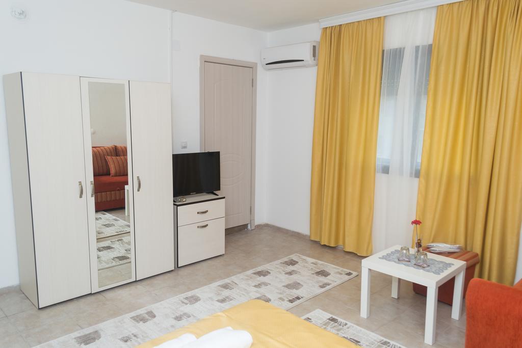 Bed & Breakfast Delikates Stojakovo Dış mekan fotoğraf