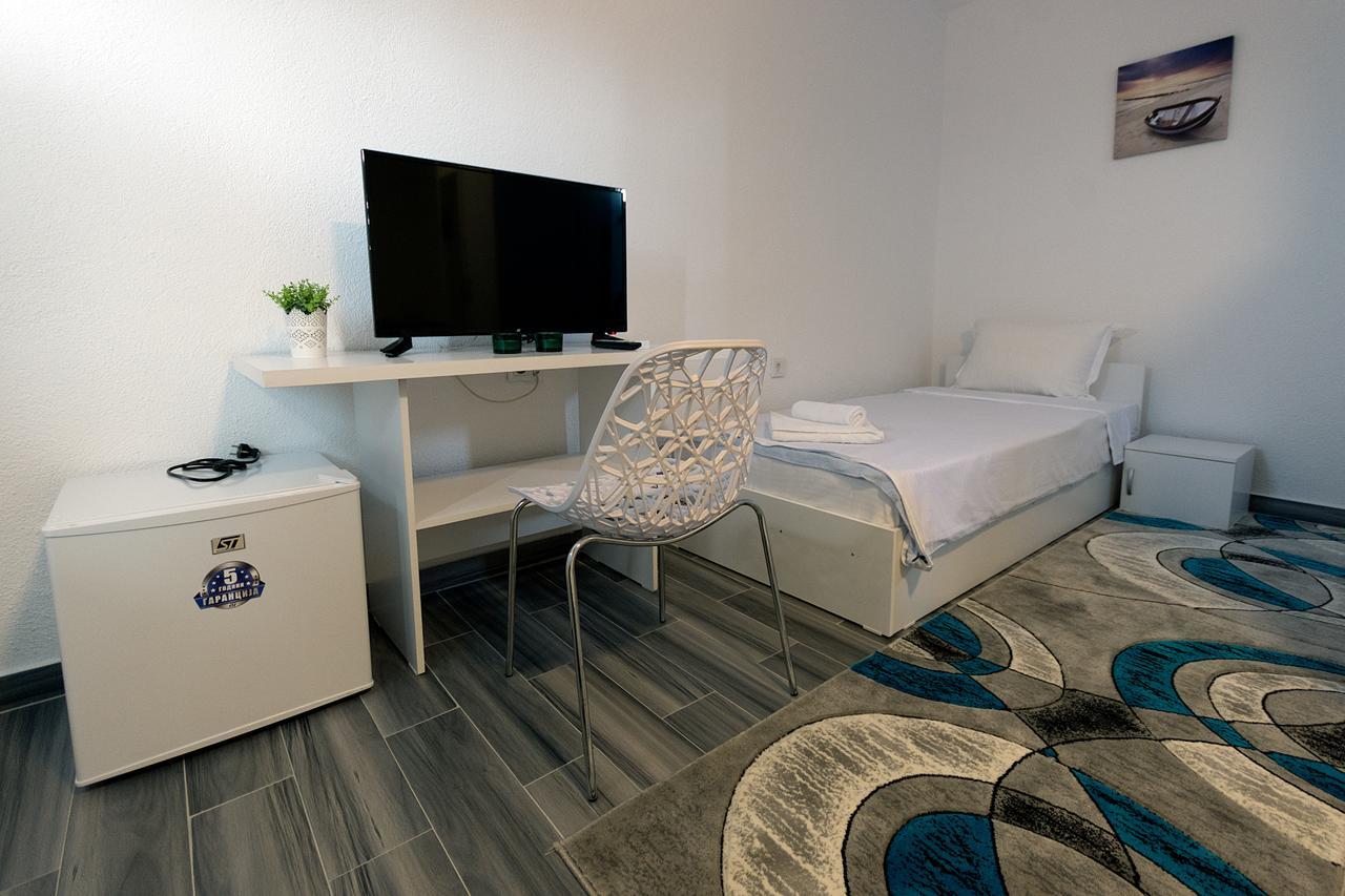 Bed & Breakfast Delikates Stojakovo Dış mekan fotoğraf