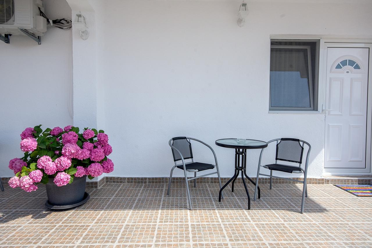 Bed & Breakfast Delikates Stojakovo Dış mekan fotoğraf