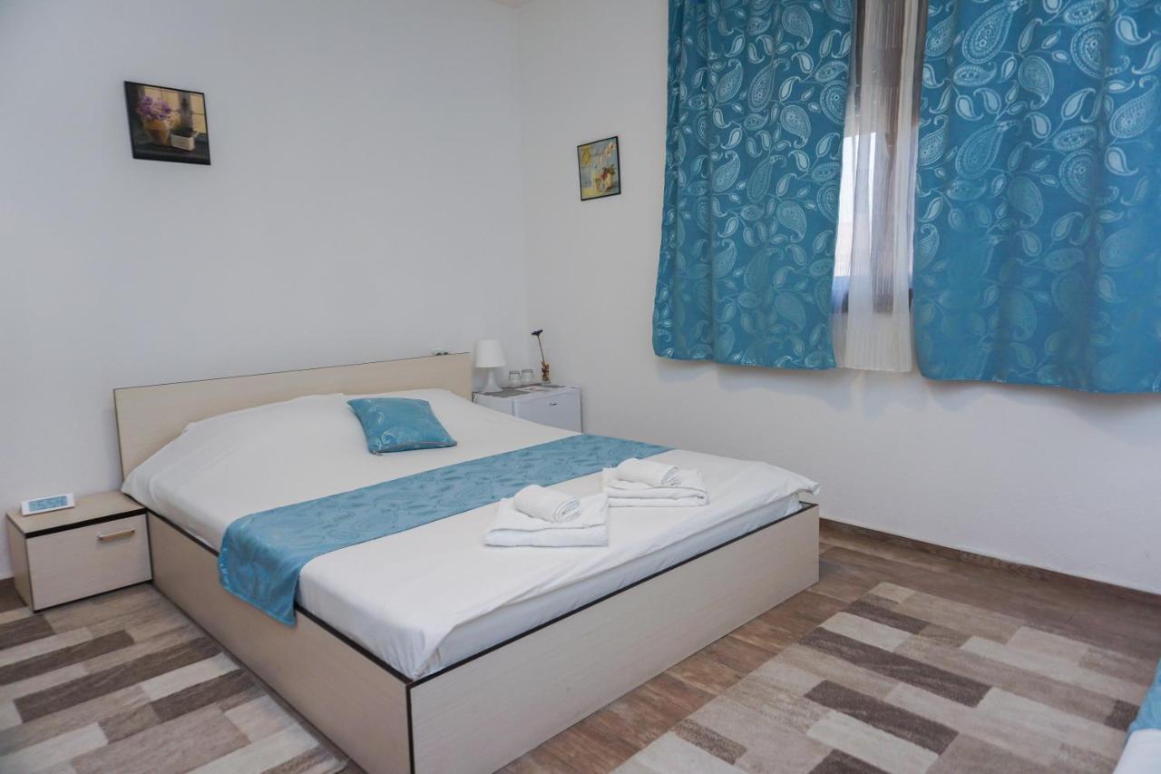 Bed & Breakfast Delikates Stojakovo Dış mekan fotoğraf