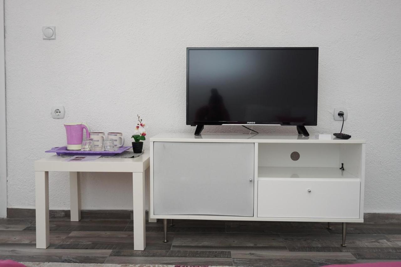 Bed & Breakfast Delikates Stojakovo Dış mekan fotoğraf